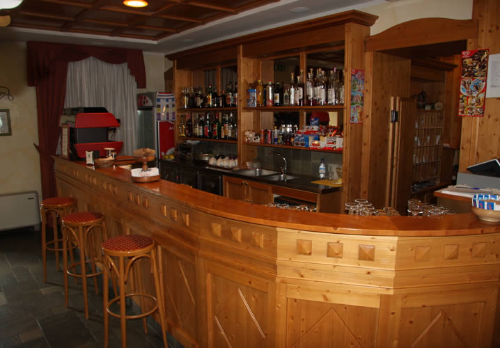 The bar area within the Hotel Alpechiara