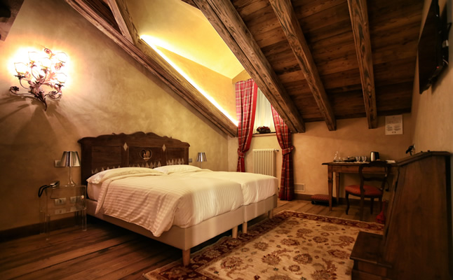 A typical bedroom in the Hotel Le Reve Charmant