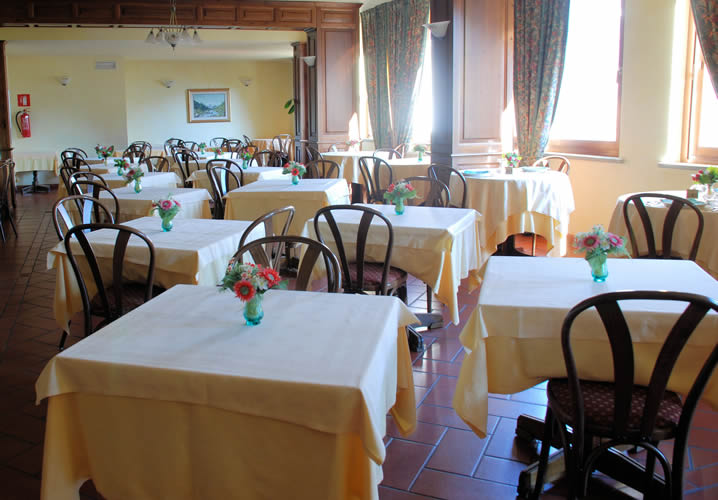 The Restaurant Area of the Hotel Panoramique