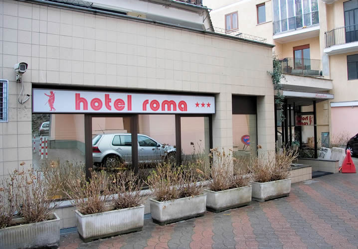 Alternative exterior view of the Hotel Roma
