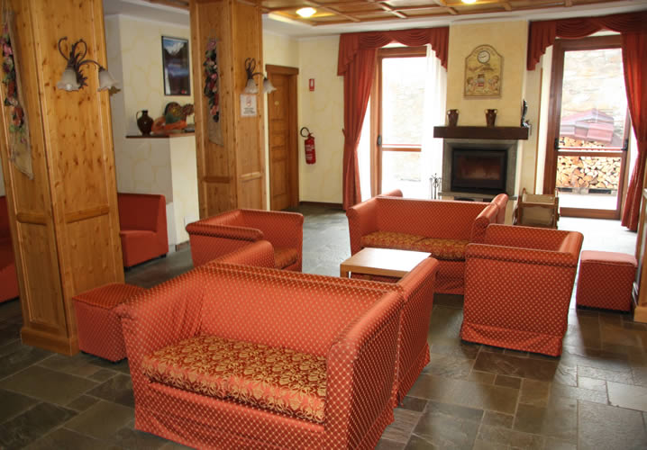 The lounge area of the Hotel Alpechiara