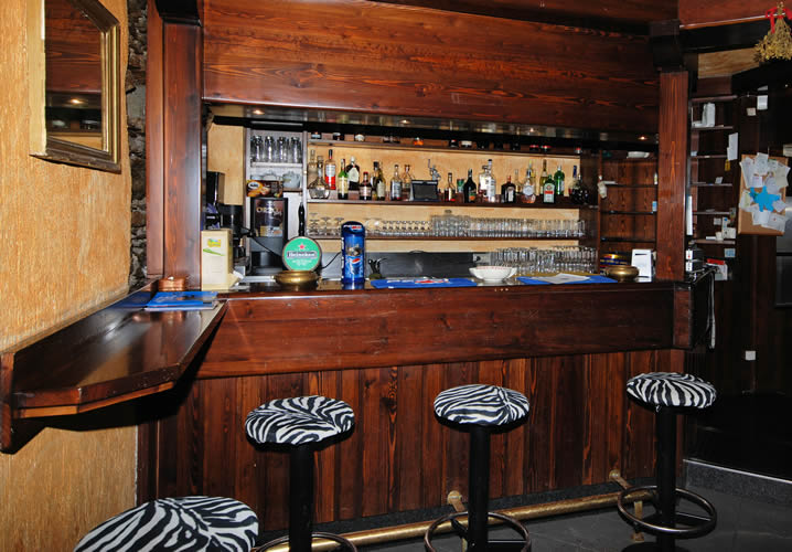 The bar area of the Hotel Le Clou