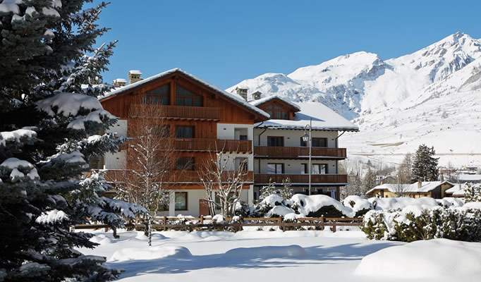 The exterior of the Nira Montana