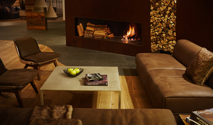 The lounge area of the Nira Montana