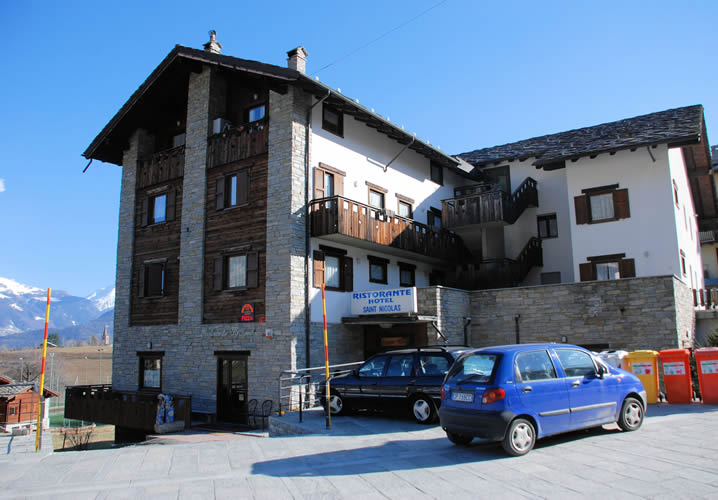 Exterior of the Hotel St Nicolas